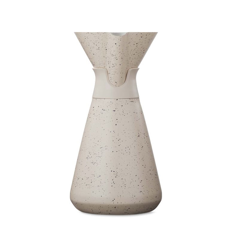 new-standard-carafe-w4 WebPDP-33oz_New_Standard_Carafe_Desert_Tan_Speckle_Studio__CAR1SVOS224_270.jpg