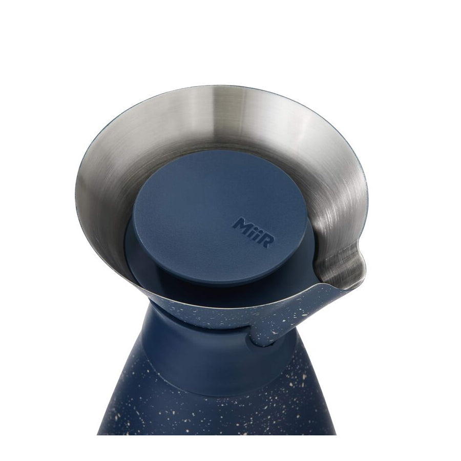 new-standard-carafe-w4 WebPDP-33oz_New_Standard_Carafe_Tidal_Blue_Speckle_Studio__CAR1SVOS225_45_Lid_Off.jpg