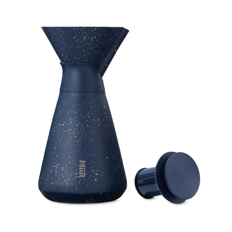 new-standard-carafe-w4 WebPDP-33oz_New_Standard_Carafe_Tidal_Blue_Speckle_Studio__CAR1SVOS225_Front_Lid_Staged.jpg