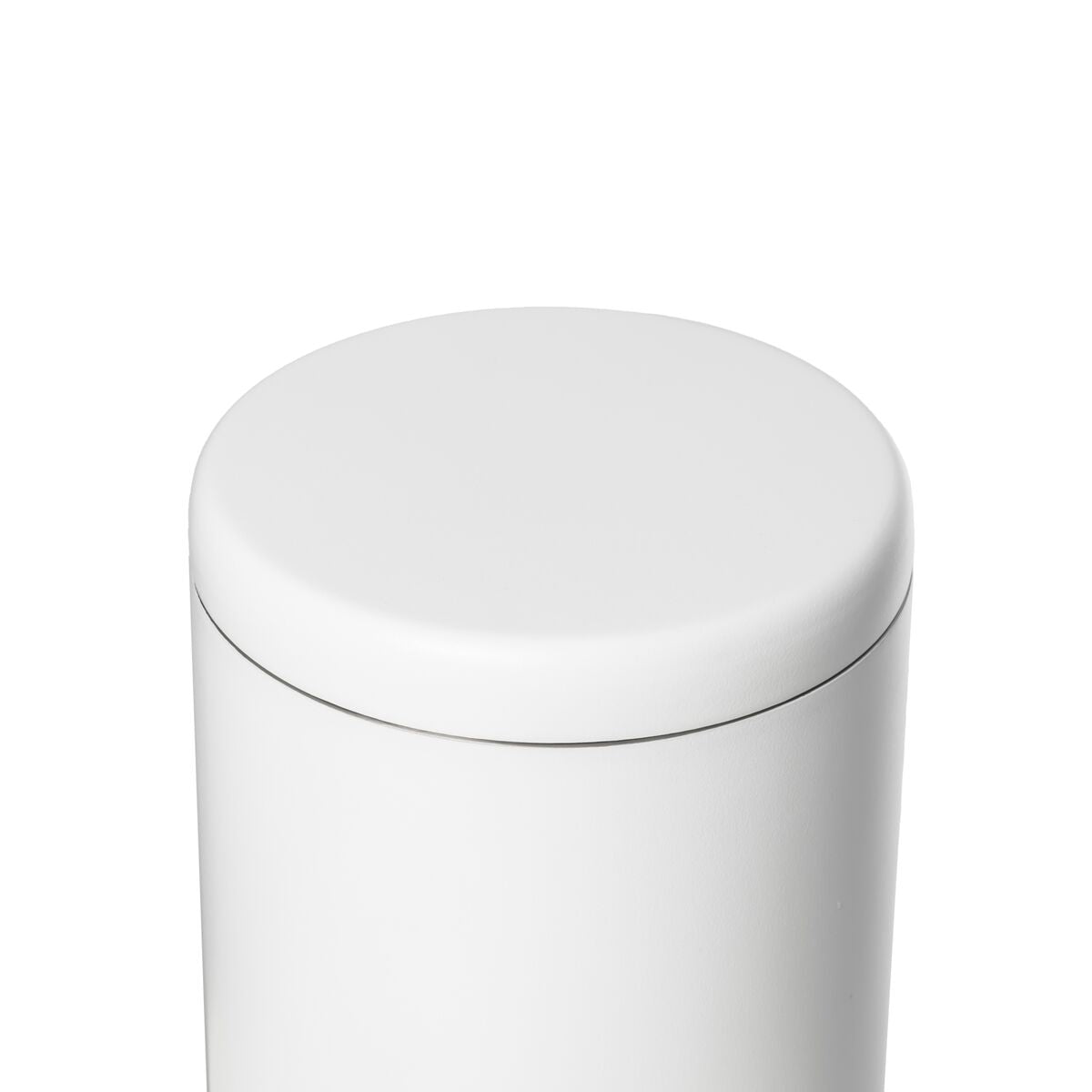 airlock-coffee-canister-r7 WebPDP-Airlock_Coffee_Canister__ACN2SVOS001_White_X2Studio_45_Deg_Lid_On.jpg