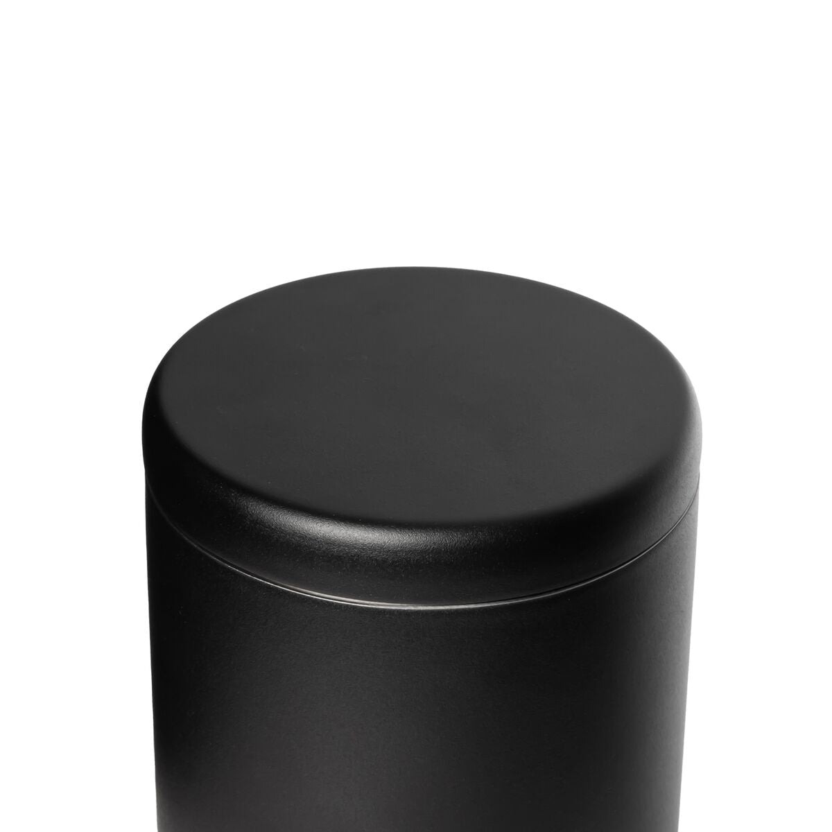 airlock-coffee-canister-r7 WebPDP-Airlock_Coffee_Canister__ACN2SVOS002_Black_X2Studio_45_Deg_Lid_On.jpg