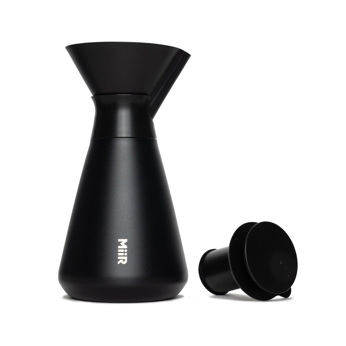new-standard-carafe-w4 WebPDP-Carafe_Black_Studio_0722_Front_Lid_Staged__CAR1SVOS002.jpg