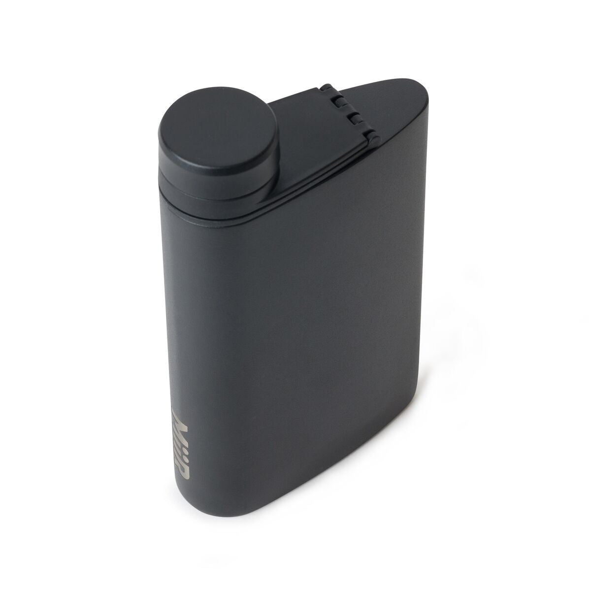 aero-flask-m8 WebPDP-Flask_Black_Studio_1022_45Deg_Closed__FLK1SSOS002.jpg